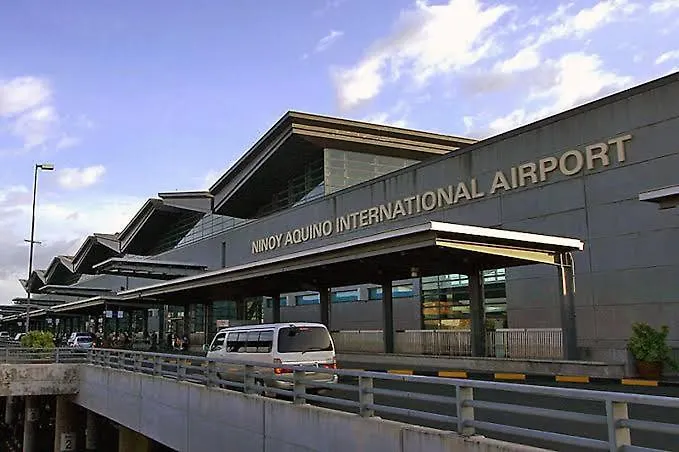 Condotel Across Naia Airport With Wifi * Manila