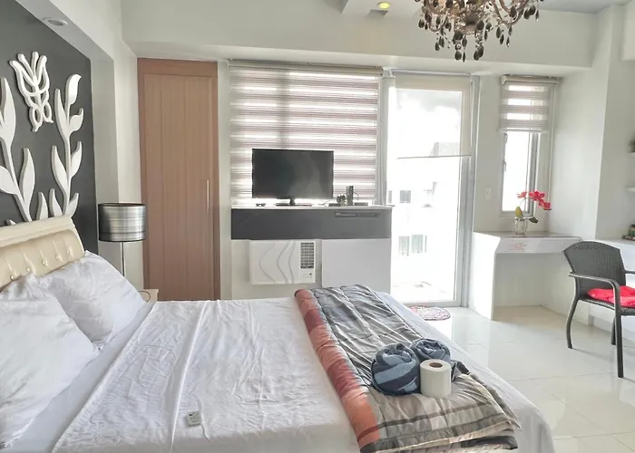 Apartahotel Condotel Across Naia Airport With Wifi